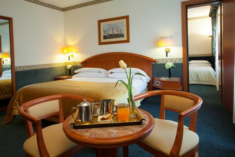 Starhotels Vespucci Кампи Бизенцио Екстериор снимка